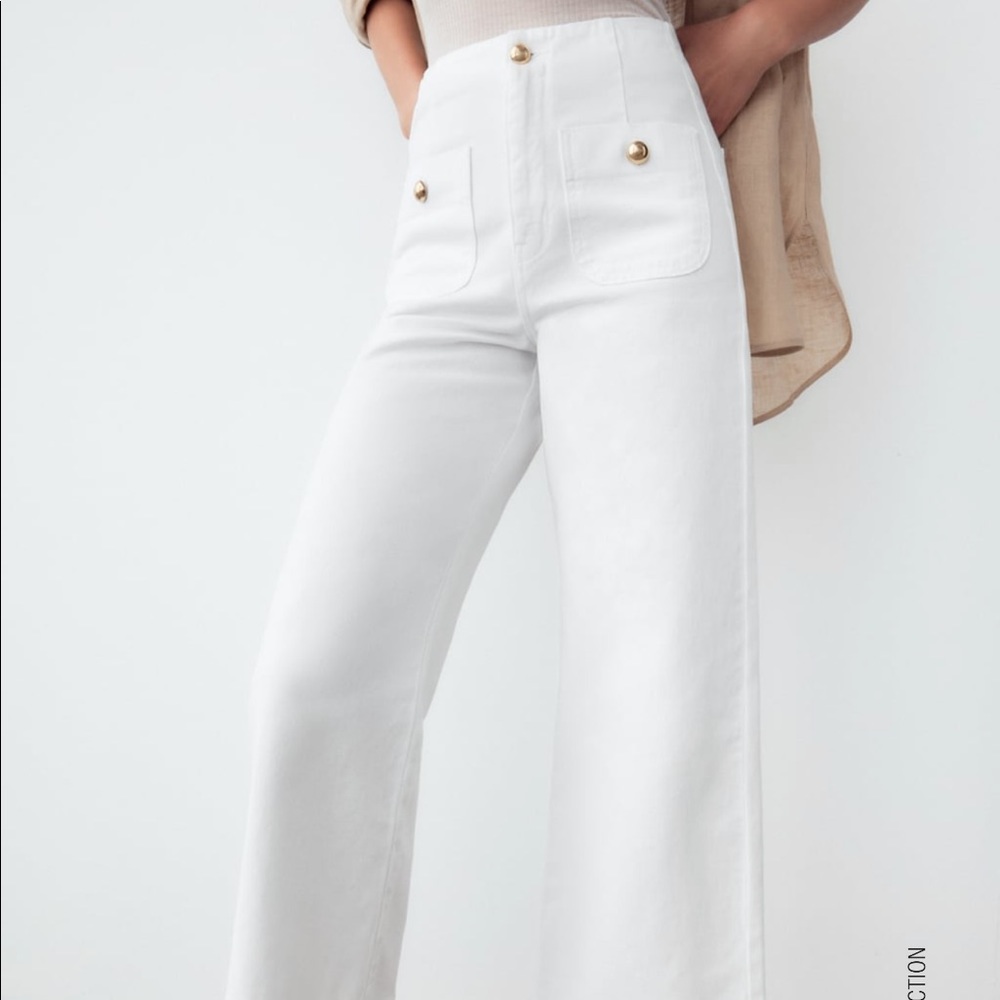 Zara White Cropped Wide Leg Buttoned Jean